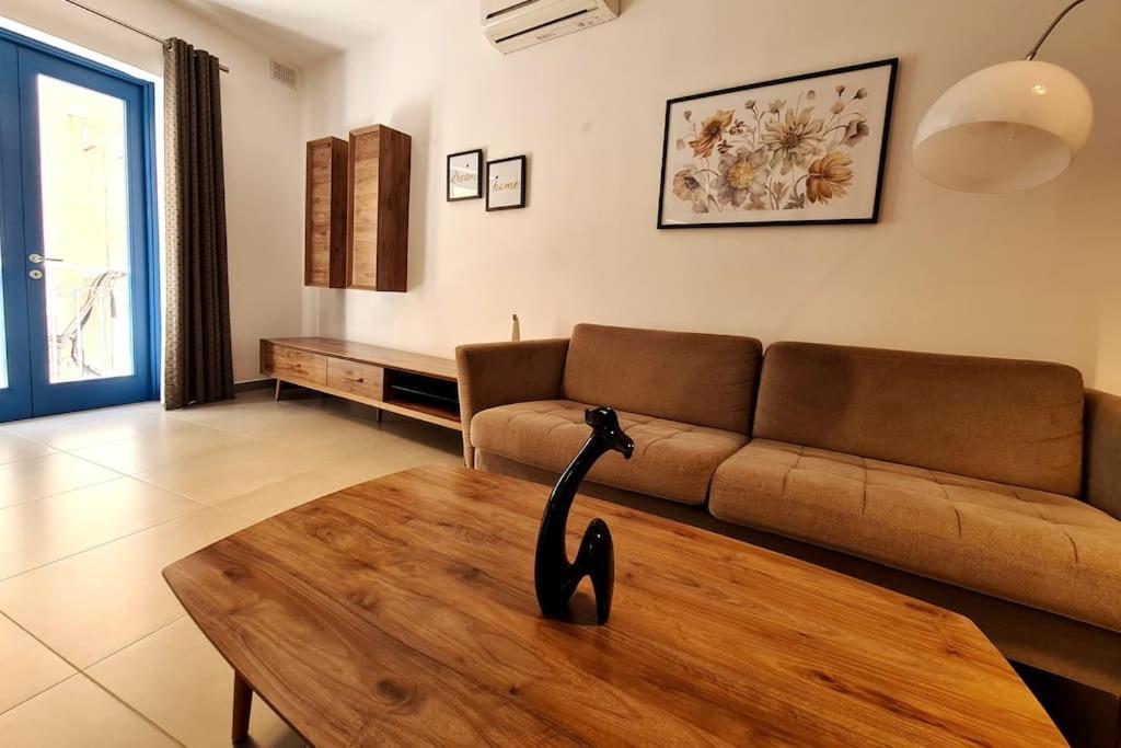 Cozy Inside.City & Beach Outside Appartement Sliema Buitenkant foto