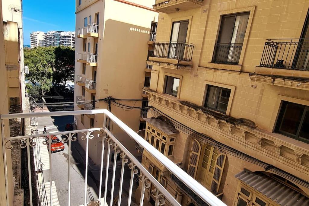 Cozy Inside.City & Beach Outside Appartement Sliema Buitenkant foto