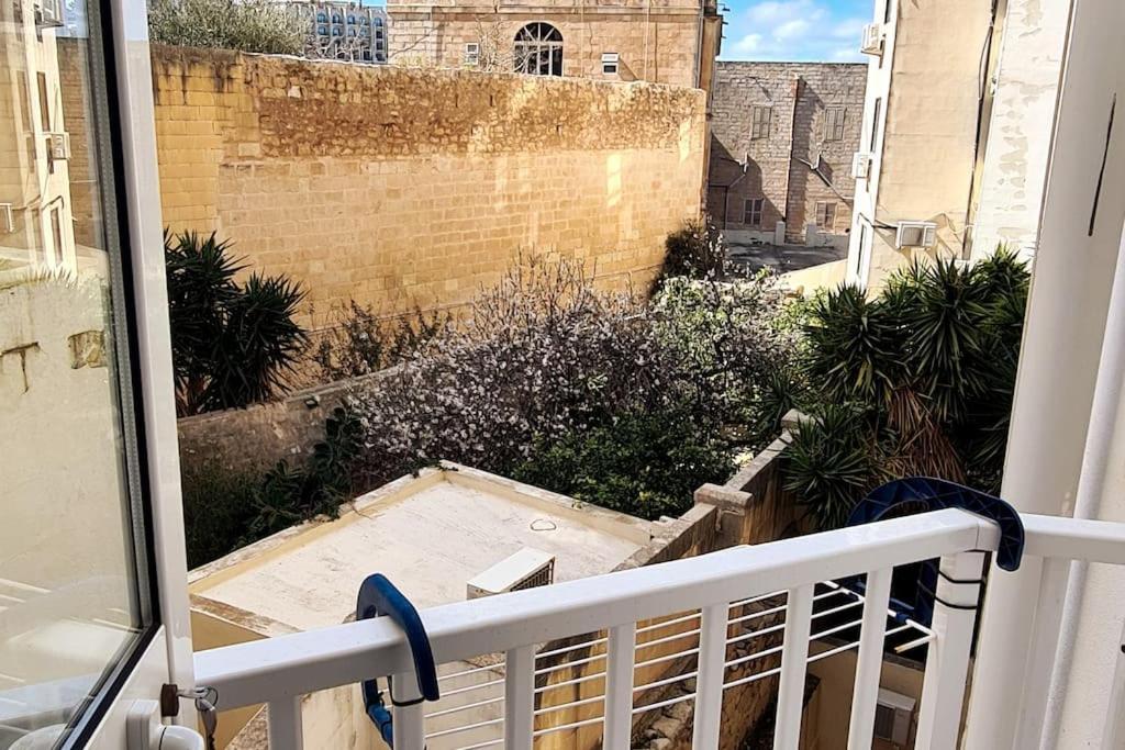Cozy Inside.City & Beach Outside Appartement Sliema Buitenkant foto